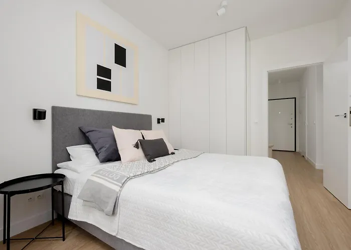 City Apartments Domaniewska With Parking Mokotow By Renters Prestige